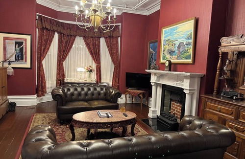 Downtown St. John's Bed & Breakfast | The Roses Heritage Inn