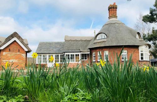 Woodbridge House | The Round House