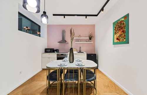Mariahilf Apartment | The Royal Hideaway - in the Heart of Vienna