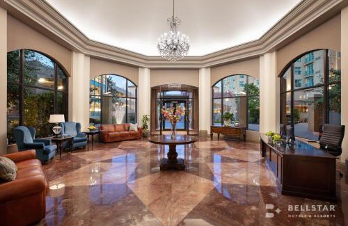 Kelowna Central Business District Resort | The Royal Kelowna - Bellstar Hotels & Resorts