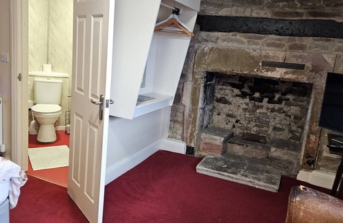 Chapel en le Frith Hotel | The royal oak hotel