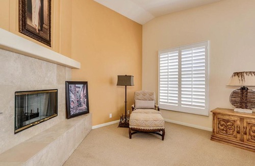 Magnesia Falls Cove House | The Sahara Estate