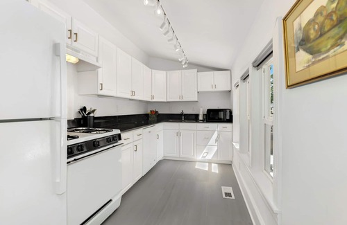 Downtown House | The Saint-Germain
