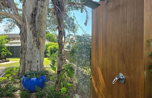 Narrawallee House | The Salty Deck Summar