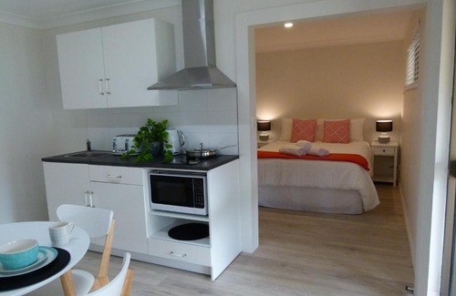 Sanctuary Point Bed & Breakfast | The Sanctuary at Paradise Beach B&B