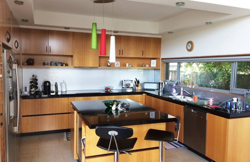 Sanctuary Lakes House | The Sanctuary, perfect for families and long staying expats and professionals