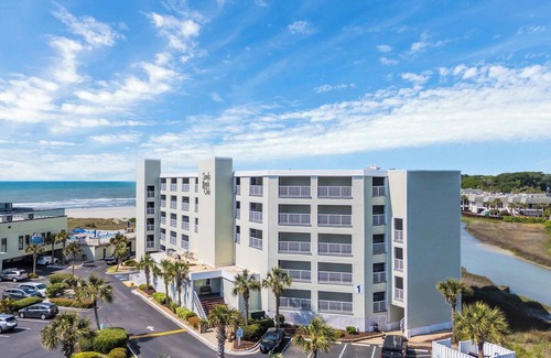 Central Myrtle Beach Apartment | "The Sandbar Suite" Located in Sands Beach Club