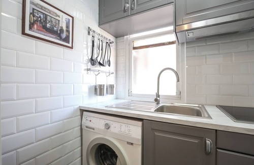 Sants Apartment | The Sants's balcony