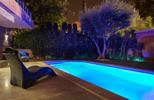 Hivernage Apartment | The Sapphire Apartment with Private Swimming Pool & Hot Tub - Hivernage Quarter - By Goldex Marrakech