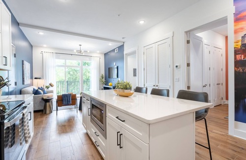 Inglewood Condo | The Sapphire Jewel - Luxury Condo in East