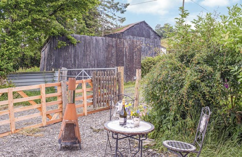 Caersws Cottage | The Sawyers Hut-UK39775