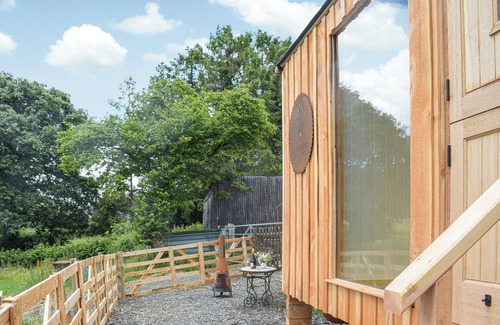 Caersws Cottage | The Sawyers Hut-UK39775