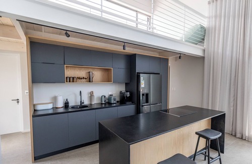 Sunset Beach Apartment | The Sea-View Lodge @ Ocean 9