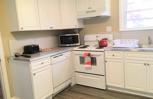 Bass River House | The Seabreeze Manor - a beach getaway, perfect for groups or several families!