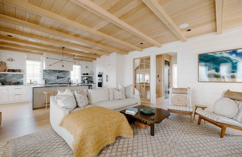 South End House | The Seafarer Summary: