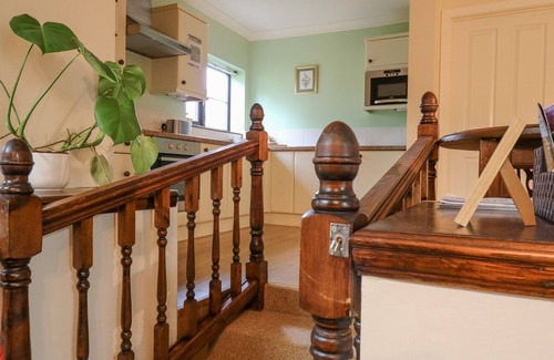 Llanwrthwl Cottage | THE SEARLE, pet friendly, character holiday cottage in Rhayader