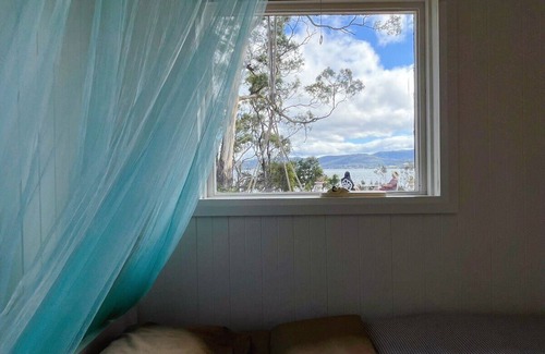 Tinderbox House | The Seaside Cottage A little gem by the sea