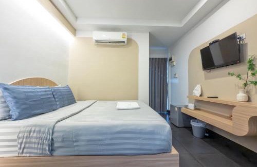 Central Pattaya Hotel | The Seathru Koh Larn