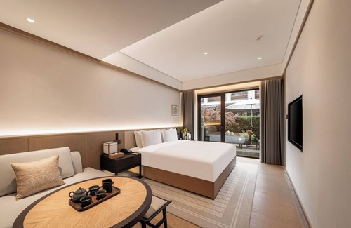 Xihu Hotel | The Serene House