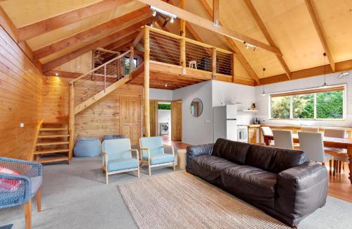 Merrijig House | The Shack - Located base of Mt Buller