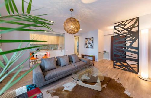Baneasa Apartment | The Shades of Grey-Tranquil 4th-Floor Apartment Baneasa Area