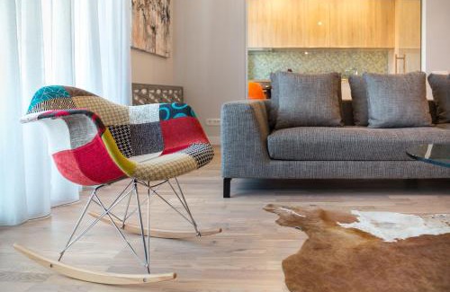 Baneasa Apartment | The Shades of Grey-Tranquil 4th-Floor Apartment Baneasa Area
