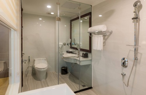Ngo Quyen Hotel | The Shine Hotel