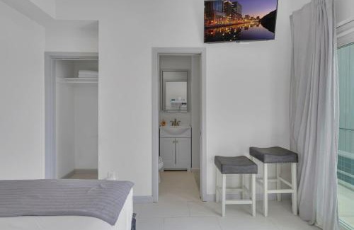 Townsite Apartment | The Shining Sea C