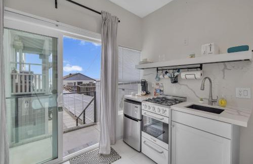 Townsite Apartment | The Shining Sea C