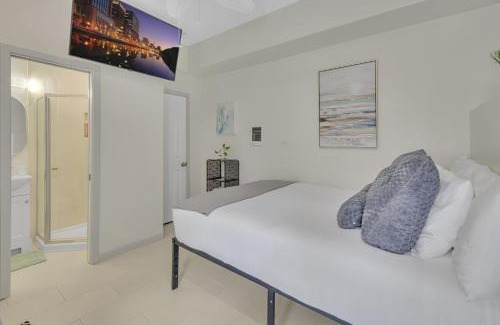 Townsite Apartment | The Shining Sea D