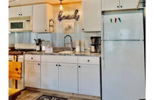 Tidioute Villa | The Shirley May Allegheny River View Launch