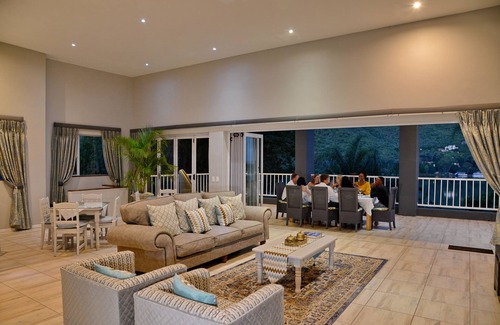 Kosmos House | The Shore House