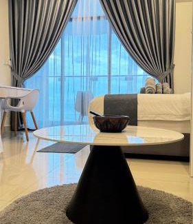 Downtown Kota Kinabalu Apartment | The Shore Kota Kinabalu by Ems Executive Suites Seaview