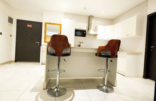 Accra Apartment | The Signature Apartment Unit A407-Charming 2-bedroom in Accra with AC, Free WiFi