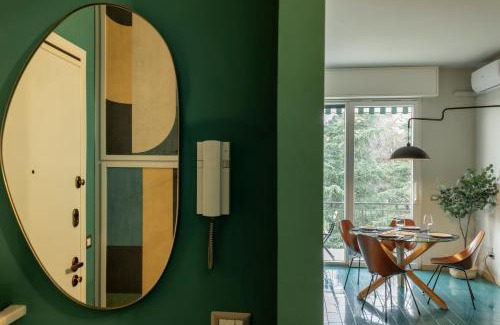 Como Apartment | The Silky Way