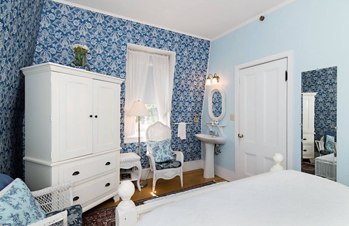Dover Bed & Breakfast | The Silver Fountain Inn