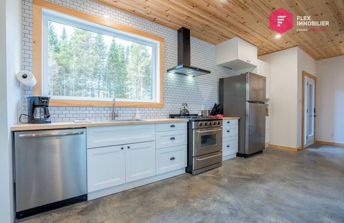 Bonaventure Regional County Municipality Ski Chalet | The Singing Salmon of Bonaventure - A wild escape