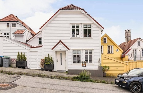 Bergen City Centre House | The Skansen Gym & Garden House - 400m to Bryggen!