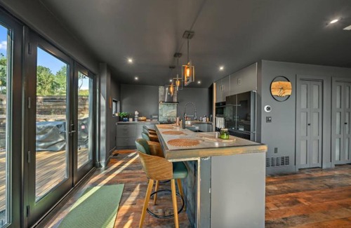 Bailey Cabin | The Sky Loft Retreat