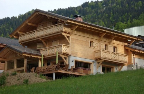 Samoens Ski Chalet | The slopes: Large cottage, pool, spa, sauna.