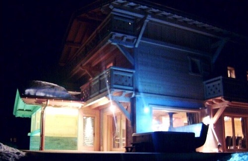 Samoens Ski Chalet | The slopes: Large cottage, pool, spa, sauna.