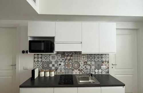 Ripamonti Corvetto Apartment | The Small White House In Milan
