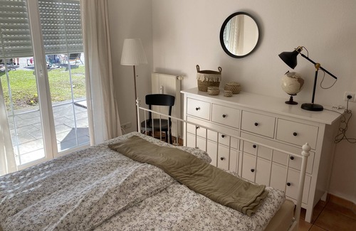 Ludwigshafen Apartment | "The snail shell" - lake view and pool