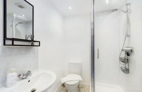 Cheltenham House | The Snug Central Cosy Good Wi-Fi