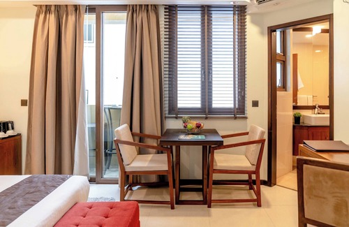 Male Hotel | The Somerset Hotel