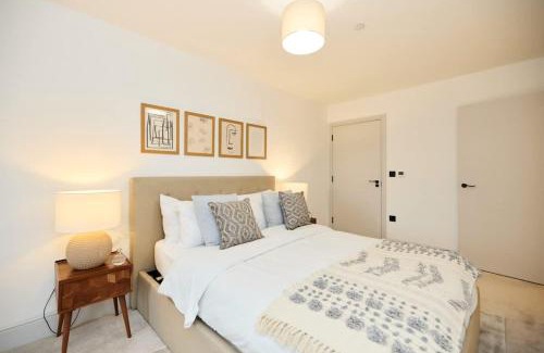 Abbey Apartment | The South Wimbledon Place - Adorable 2BDR Flat with Balcony