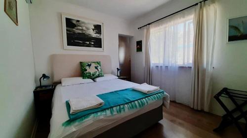 Muizenberg Apartment | The Speckled Egg, 4 Promenade Rd, Lakeside, Cape Town
