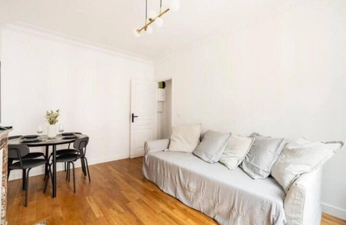 Asnieres-sur-Seine Apartment | The Square, Paris-Asnières - 10 min from Galeries Lafayette