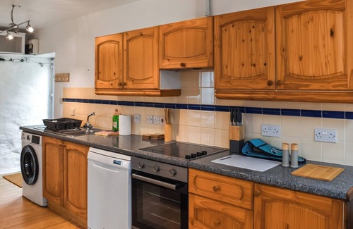 Mabe Burnthouse Cottage | The Stable Barn - UK46678