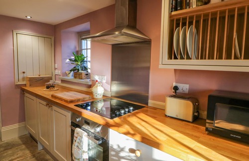 Richmond Cottage | The Stable, Sedbury Park Farm
